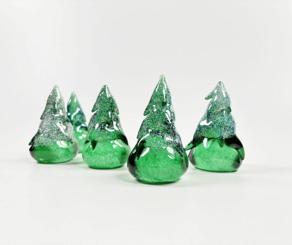 Verre sculpté à chaud.